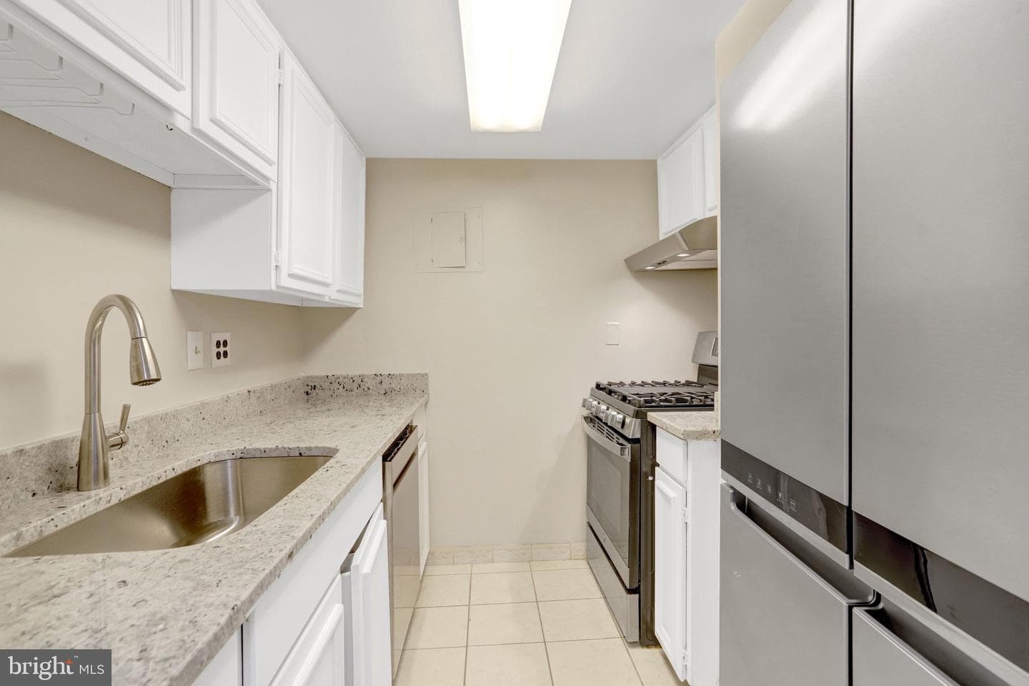 1300 Army Navy Drive #510 photo 23