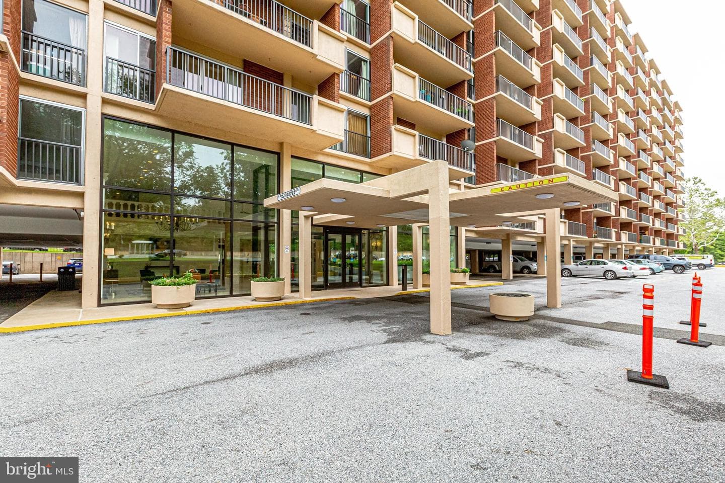 1300 Army Navy Drive #510 photo 4