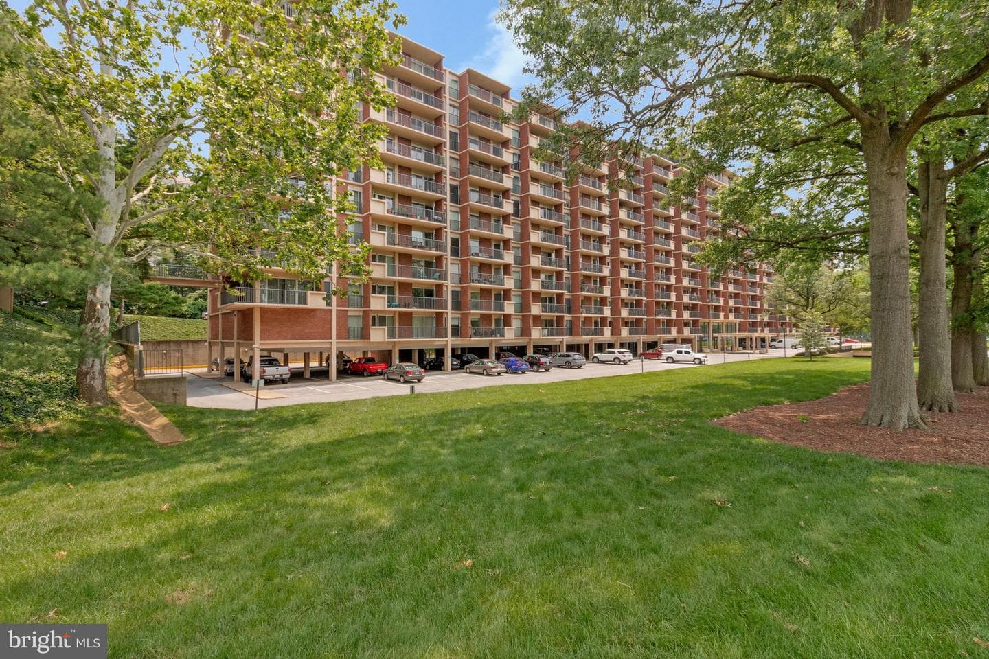 1300 Army Navy Drive #510 photo 78