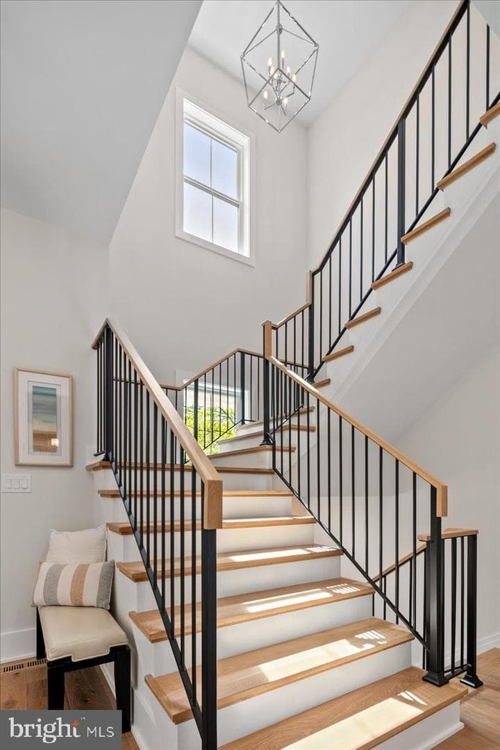 733 S Wayne Street photo 11