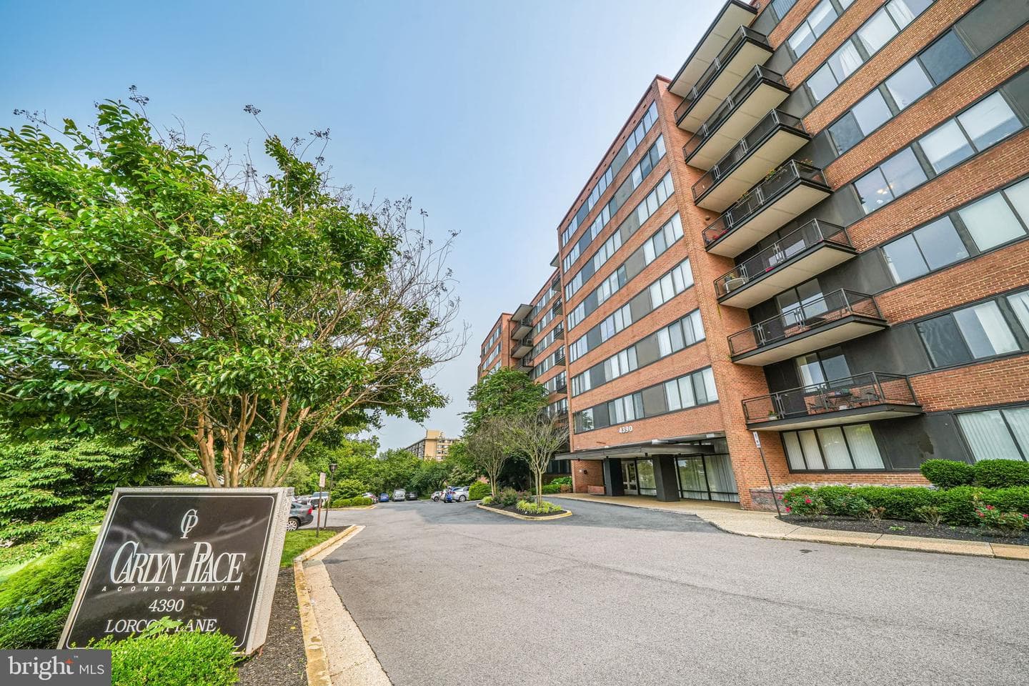 4390 Lorcom Lane #810 photo 2