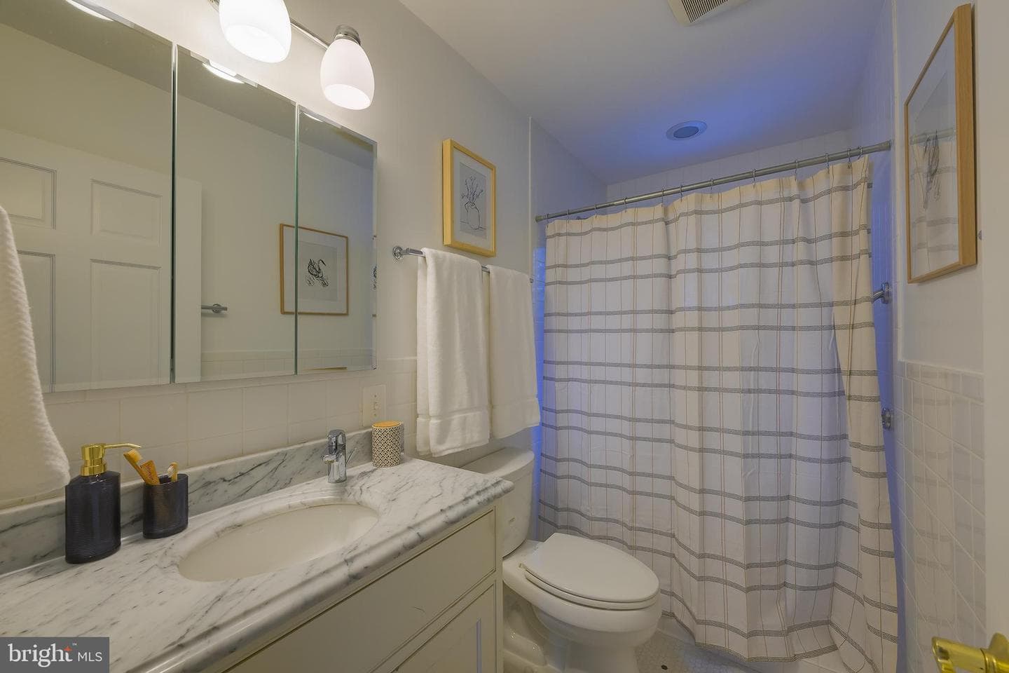 2625 S Hayes Street photo 24
