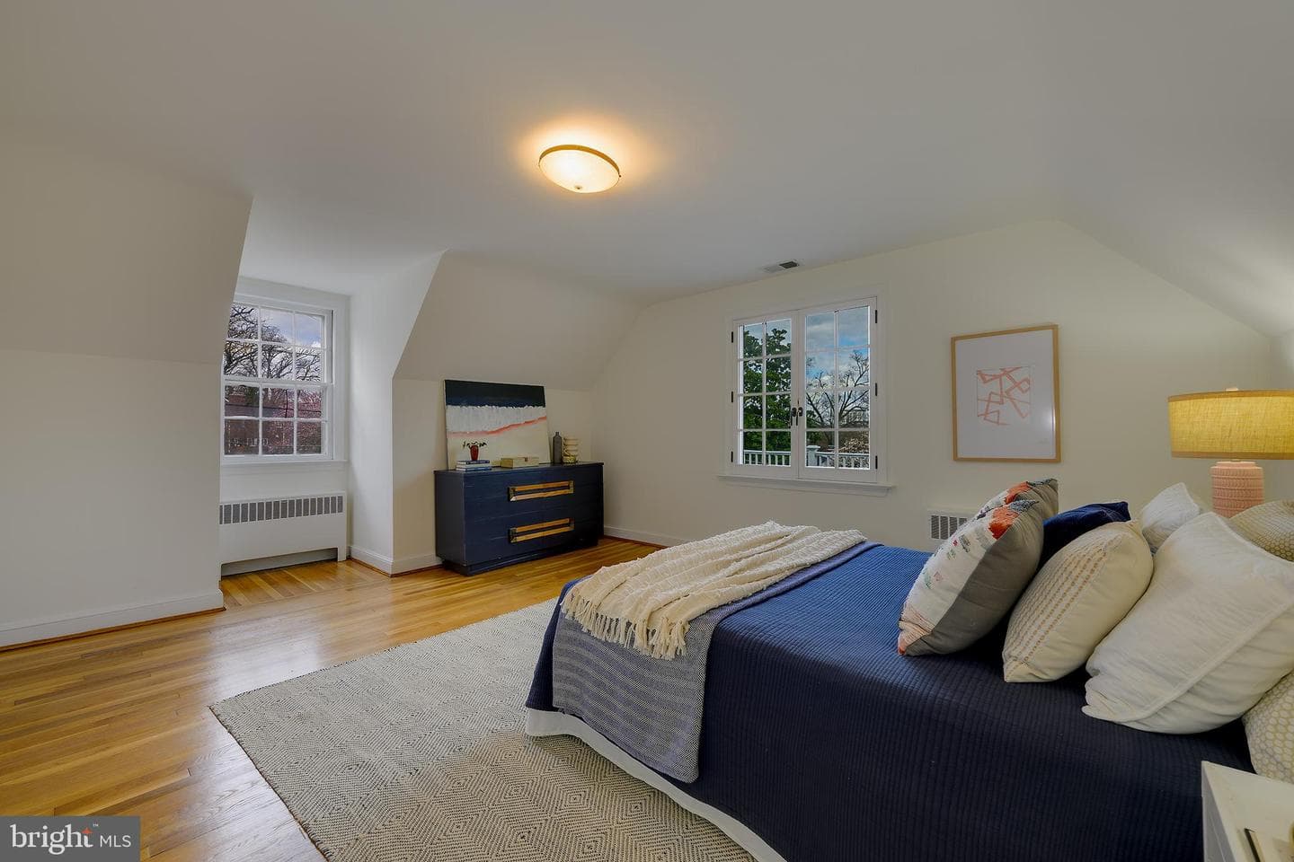 2625 S Hayes Street photo 28