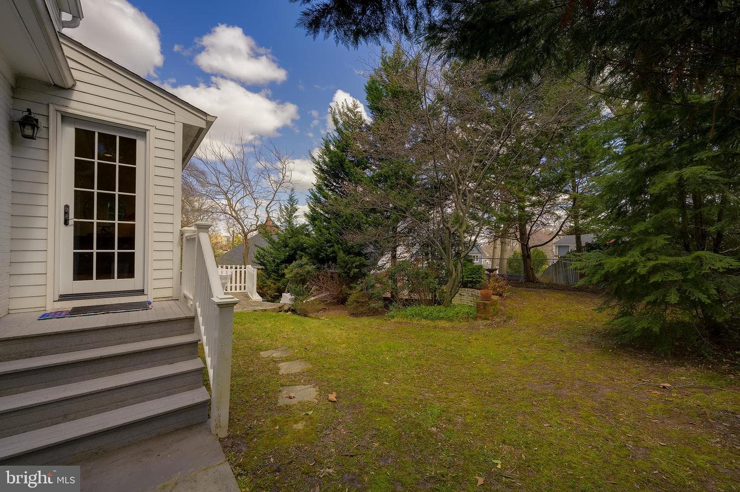 2625 S Hayes Street photo 46