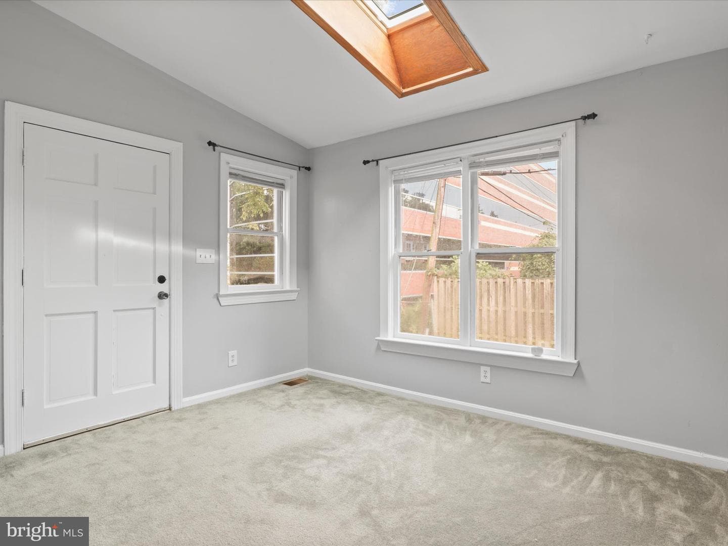 2400 Arlington Boulevard photo 17