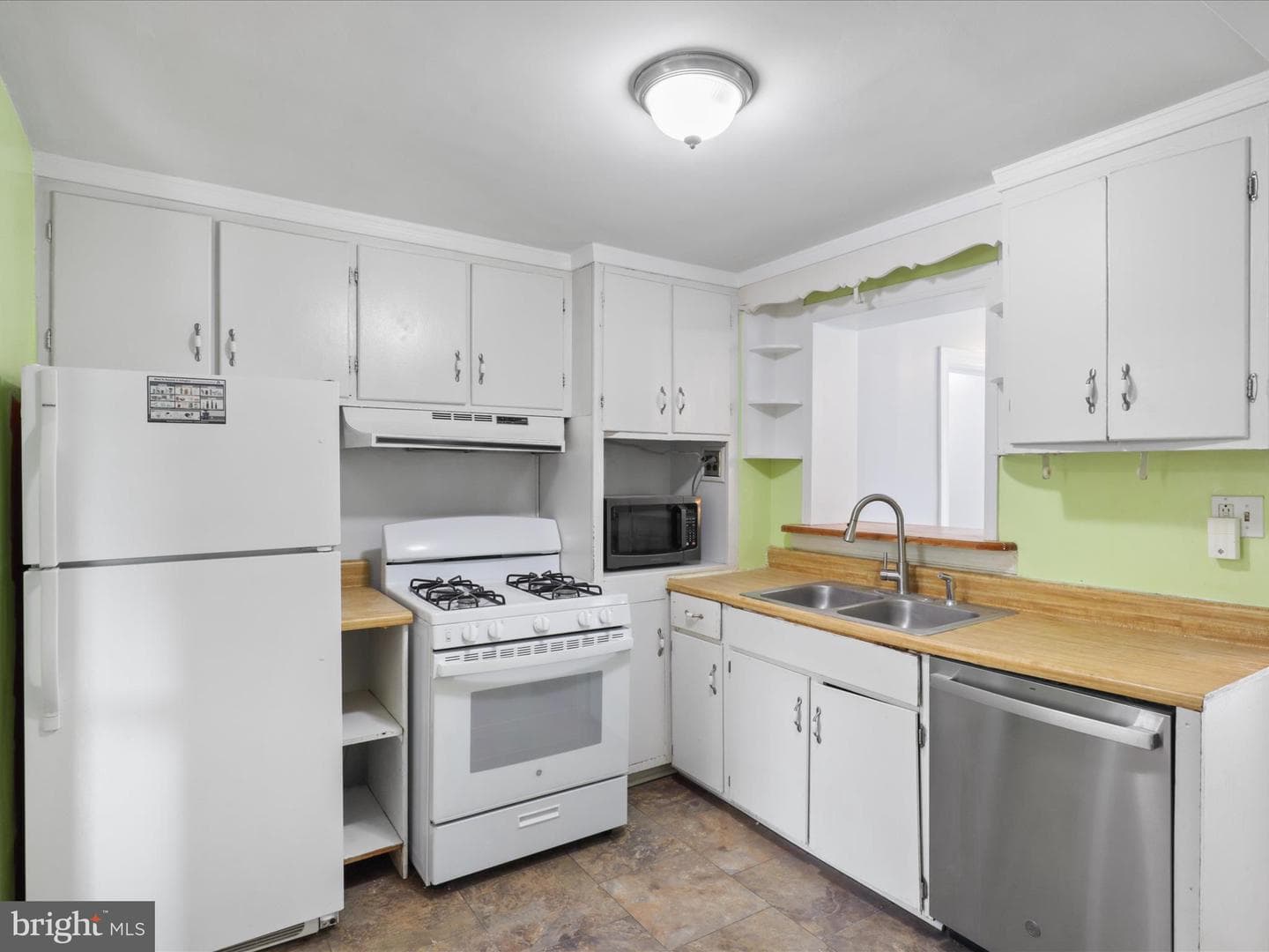 2400 Arlington Boulevard photo 8