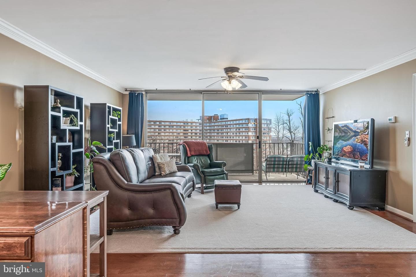 1515 S Arlington Ridge Road #504 photo 18