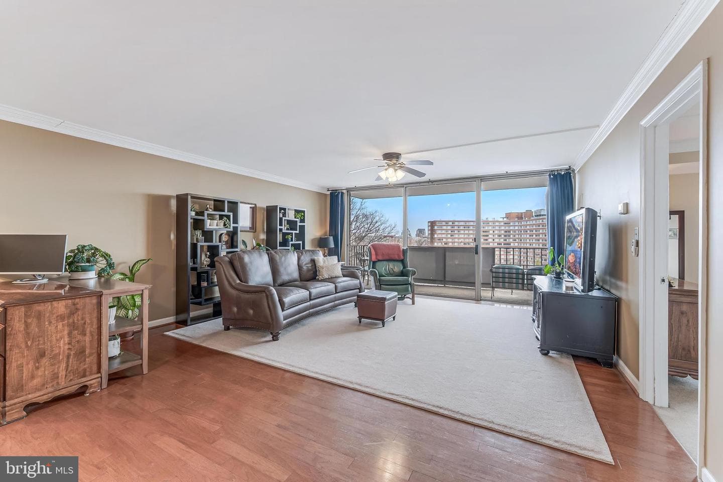1515 S Arlington Ridge Road #504 photo 21