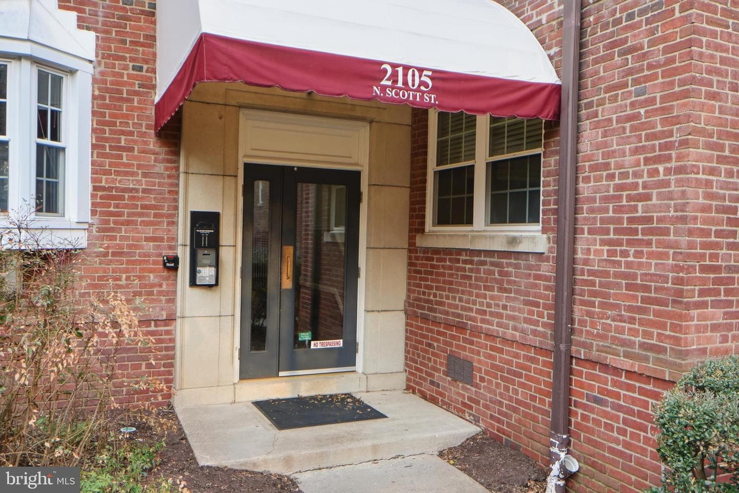 2105 N Scott Street #79 photo 2