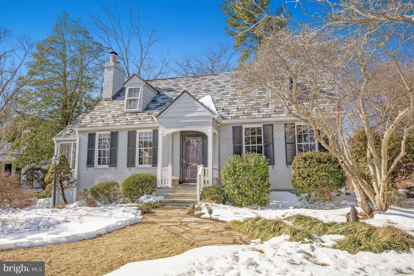 3916 Military Road photo 4