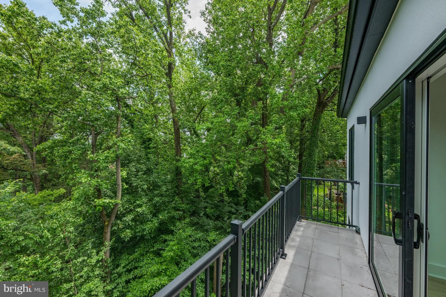 2321 N Richmond Street photo 30