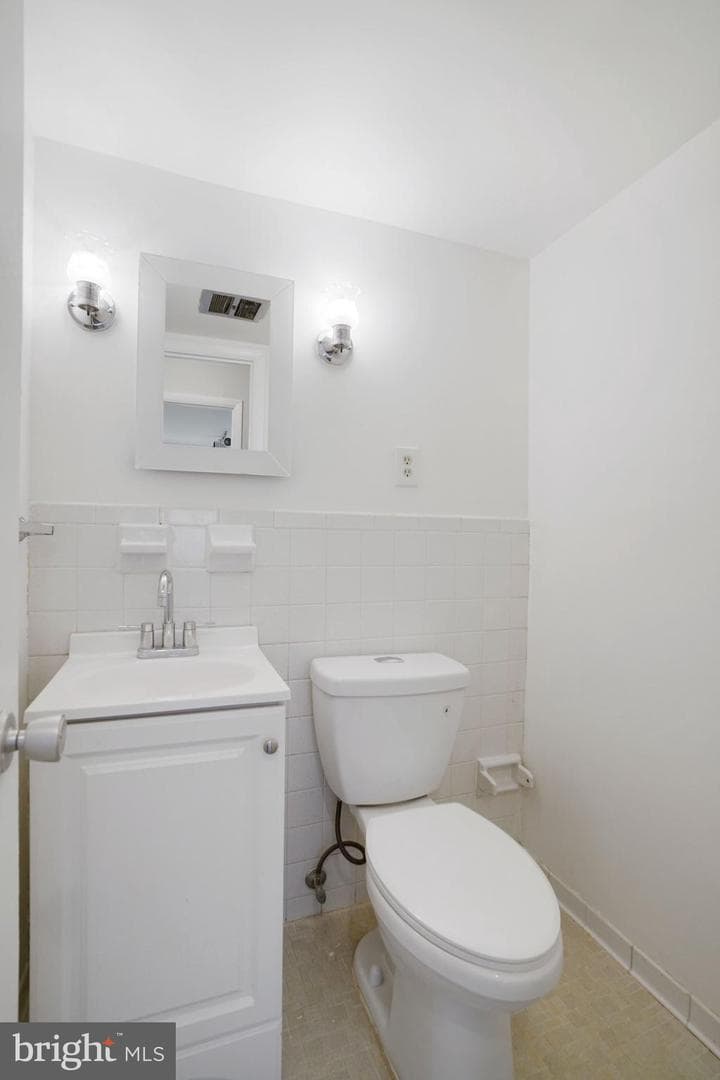 5020 7th Road S #102 photo 19