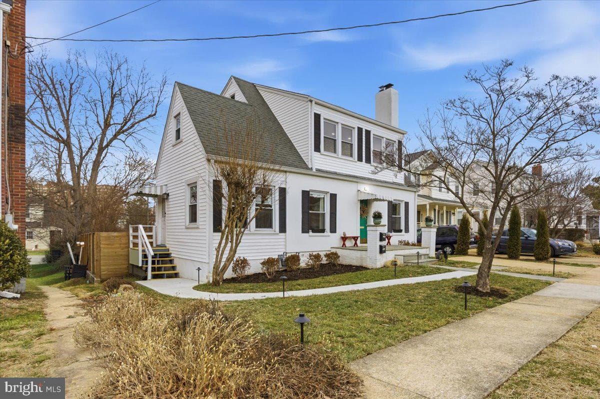 1023 19th Street S photo 2