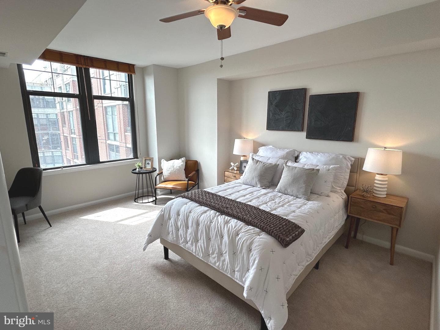 1021 N Garfield Street #812 photo 12