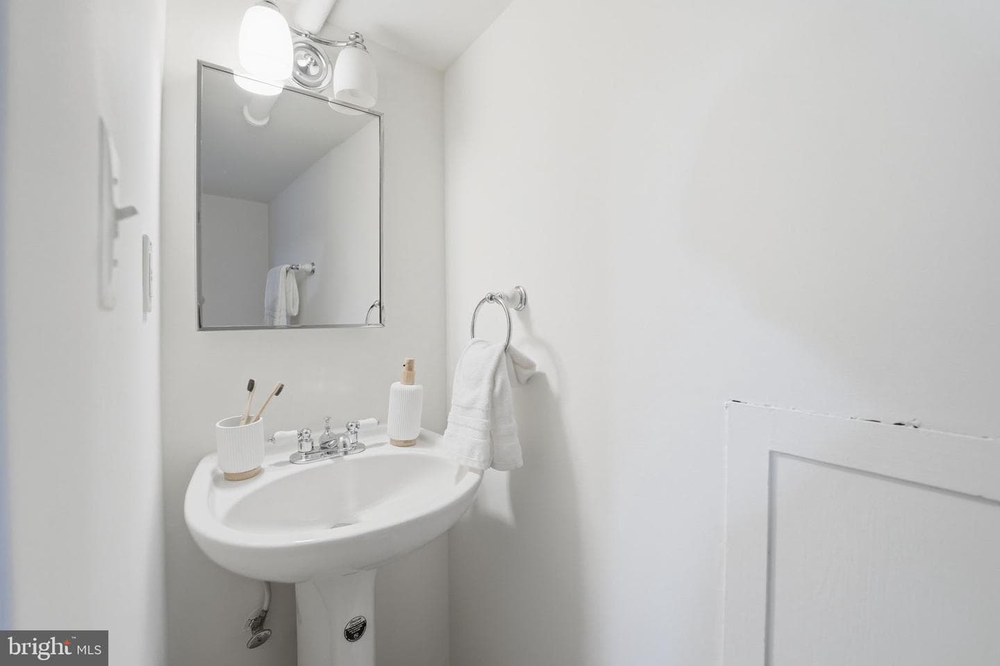 1815 N Highland Street photo 71