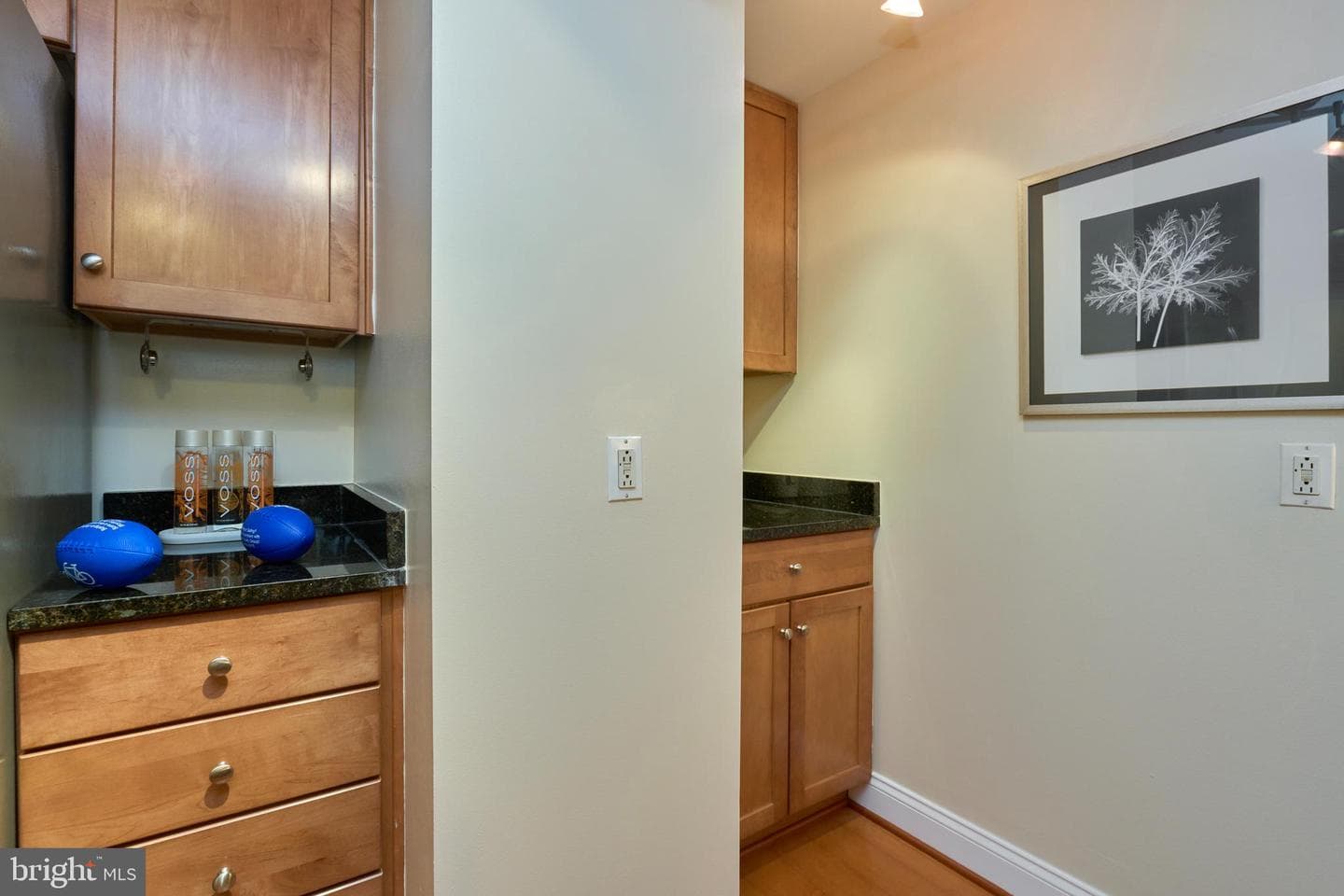 1020 N Highland Street #422 photo 28