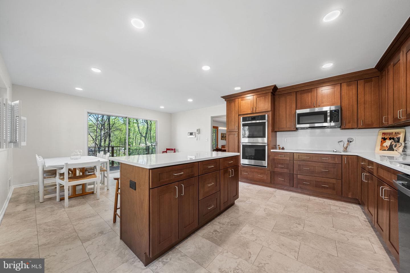 2705 N Upshur Street photo 12