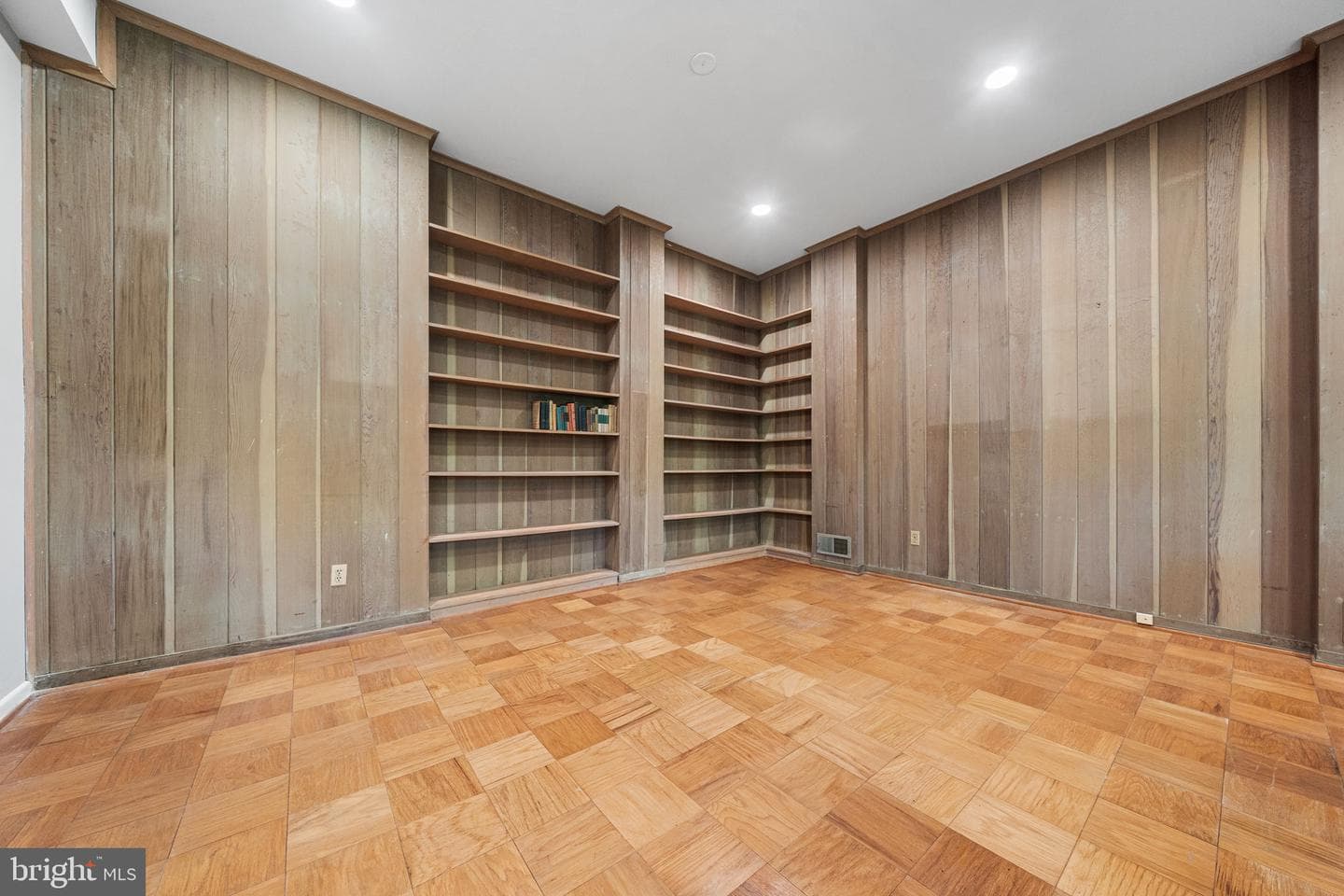 2705 N Upshur Street photo 45