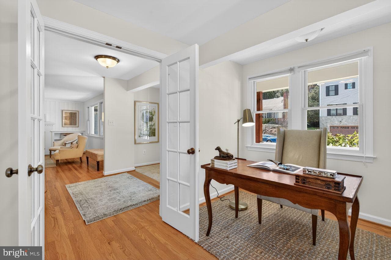1301 N Quintana Street photo 6