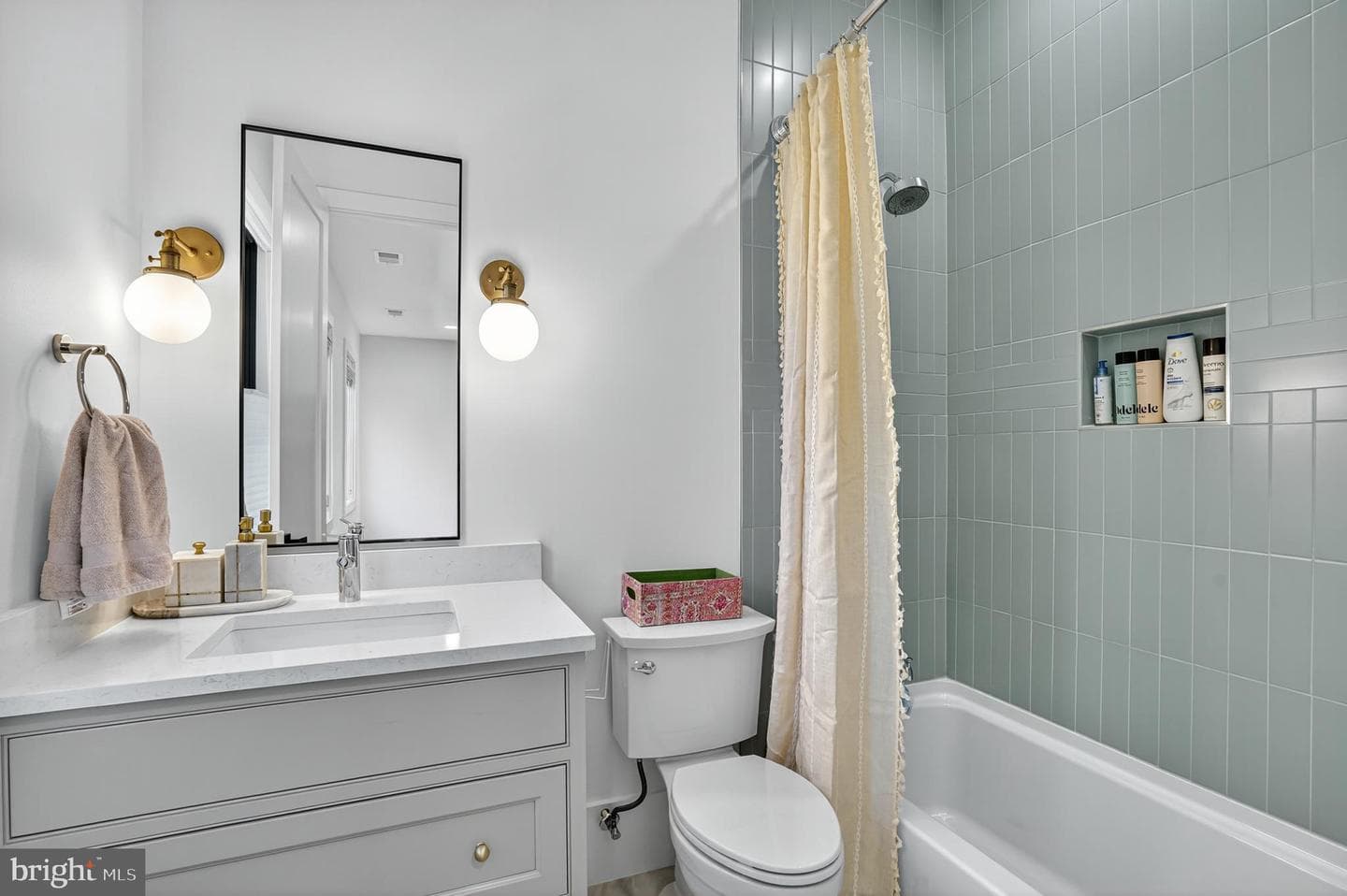 1615 N Wakefield Street photo 23