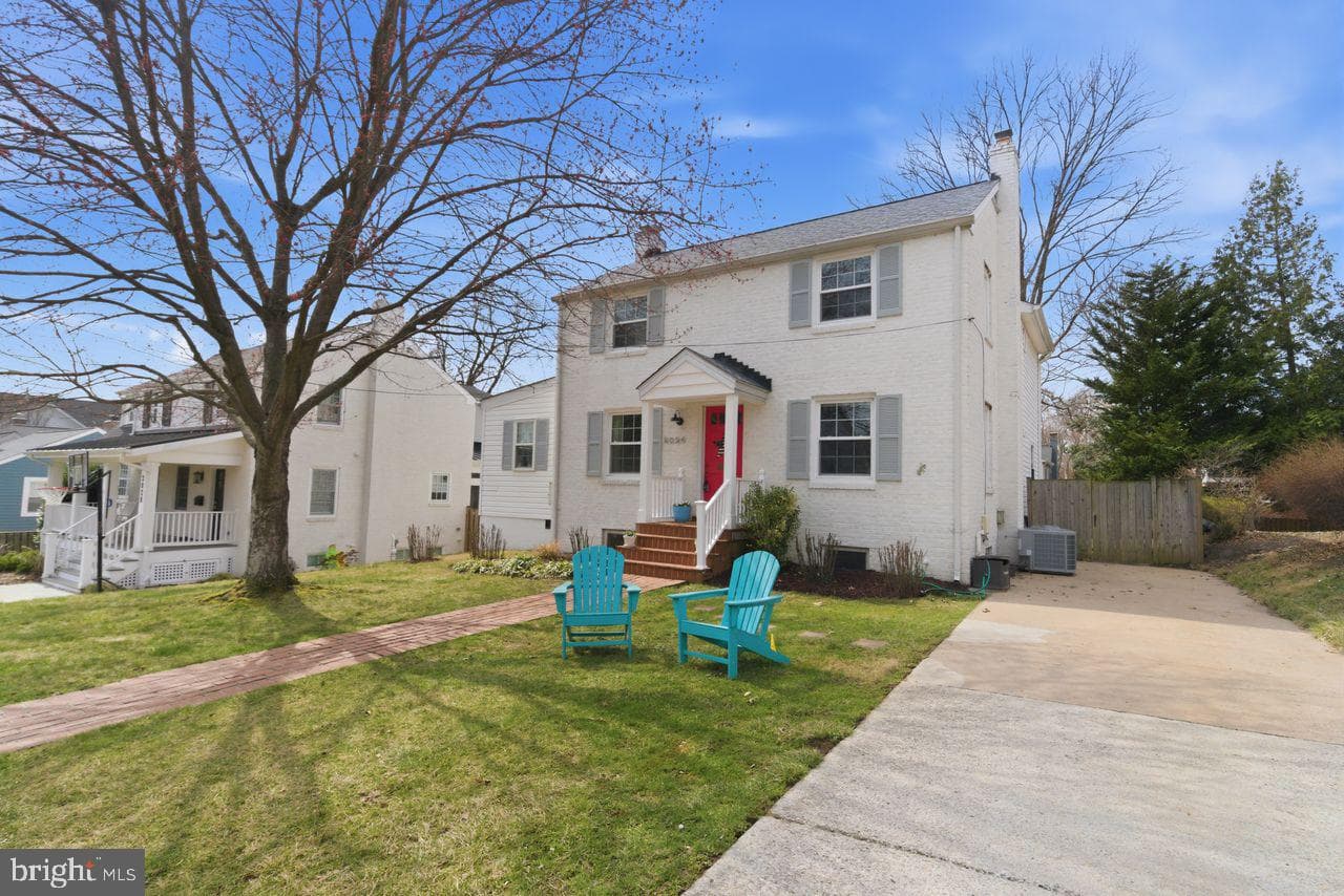 2024 N Kentucky Street photo 2