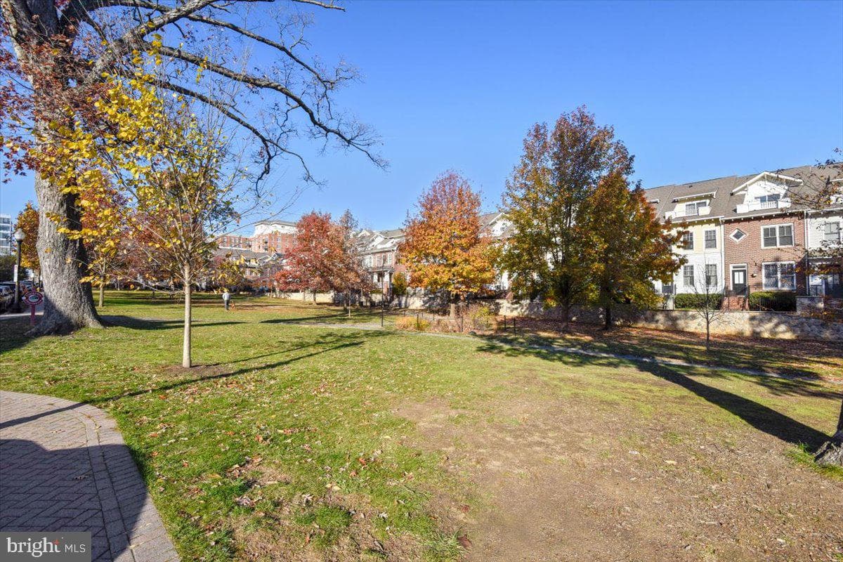 3130 5th Street N photo 37