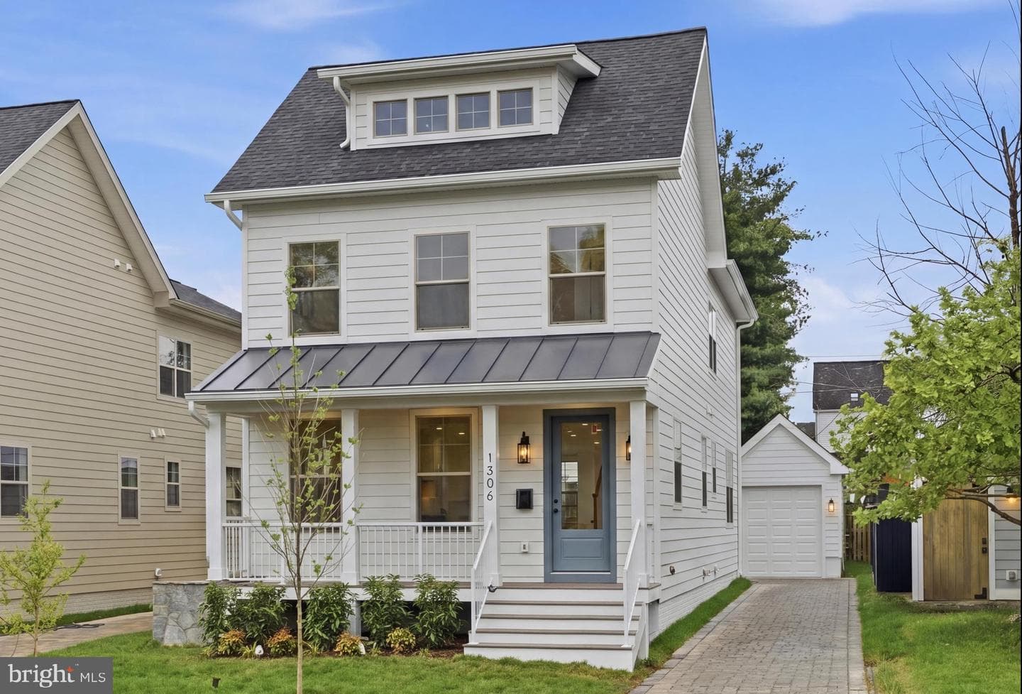 1306 S Poe Street photo 2