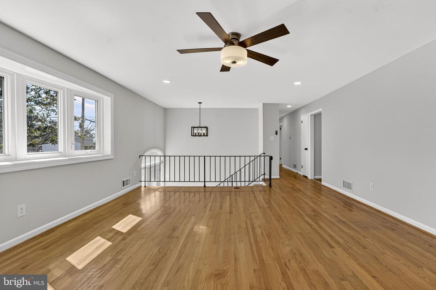 306 S Pershing Drive photo 14