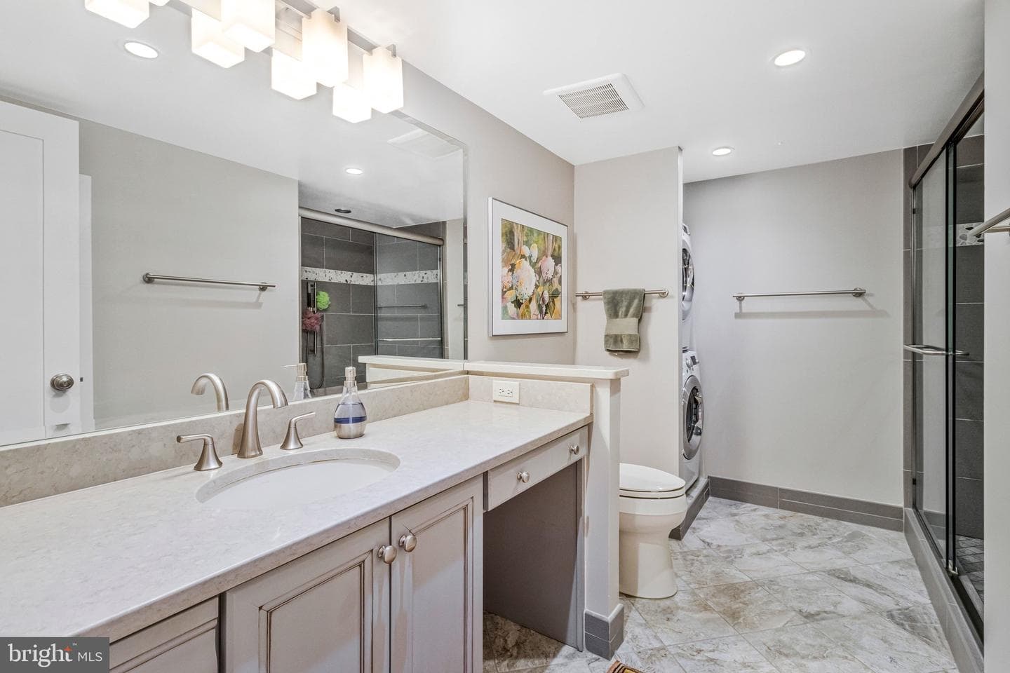 1101 S Arlington Ridge Road #706 photo 32