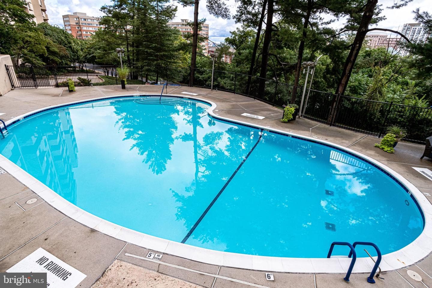 1101 S Arlington Ridge Road #706 photo 48
