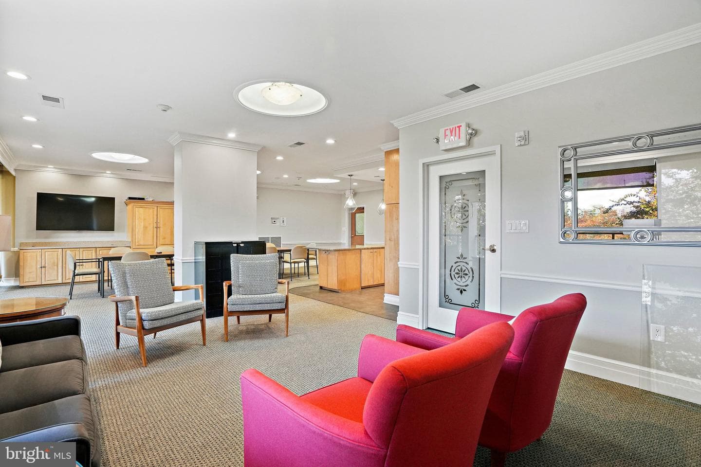 1101 S Arlington Ridge Road #706 photo 52