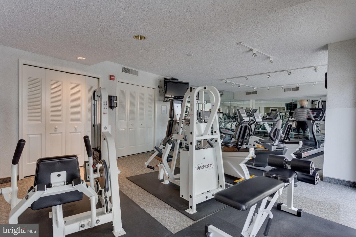1101 S Arlington Ridge Road #706 photo 57