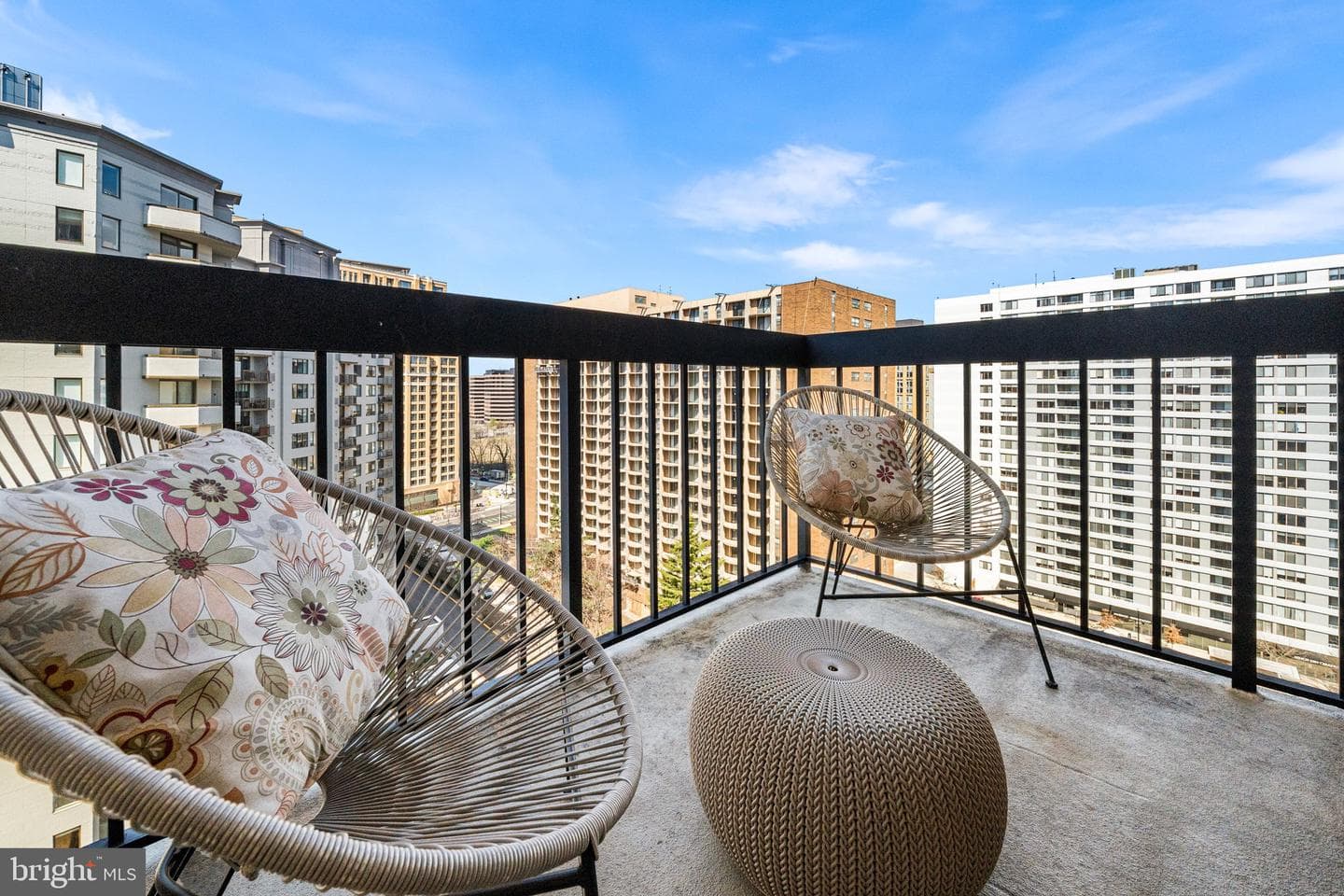 1211 S Eads St # 1305 photo 12