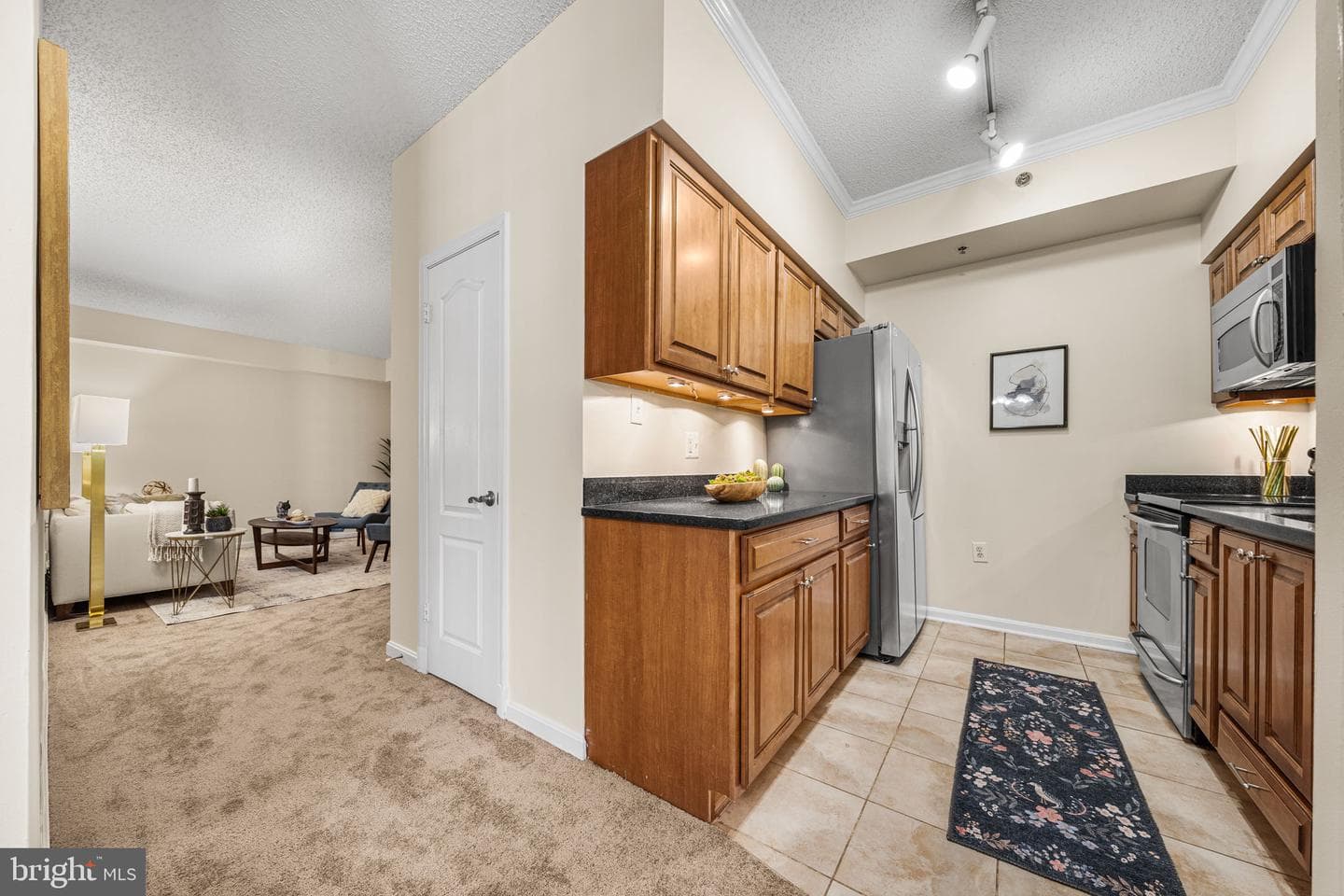 1211 S Eads St # 1305 photo 5