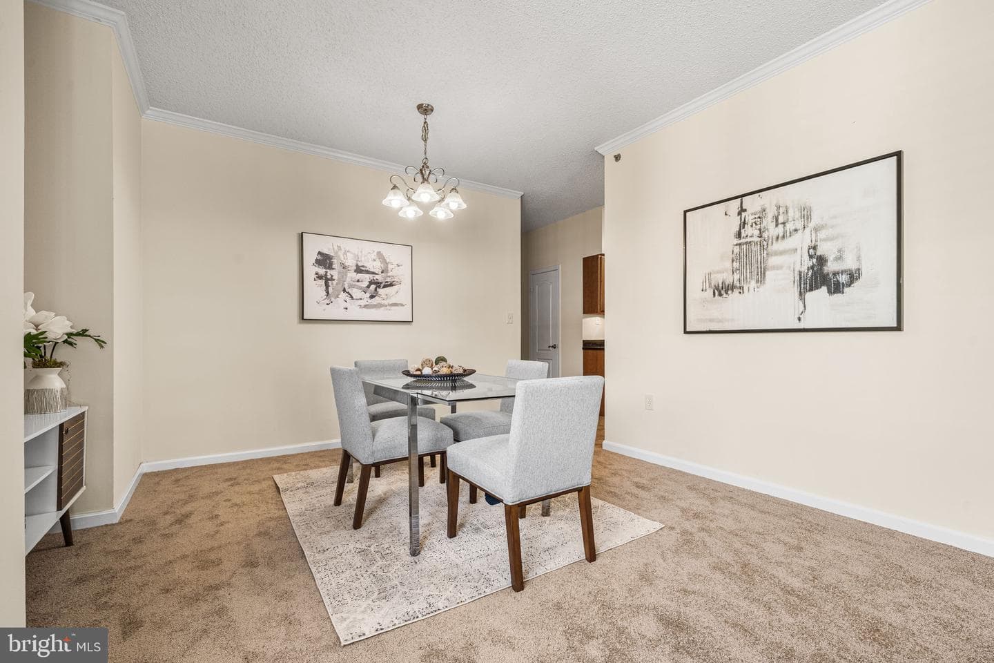 1211 S Eads St # 1305 photo 9