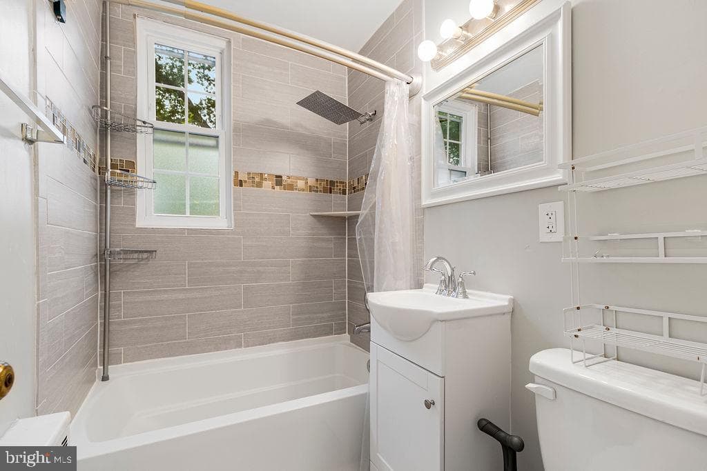248 N Thomas St # 248-1 photo 3
