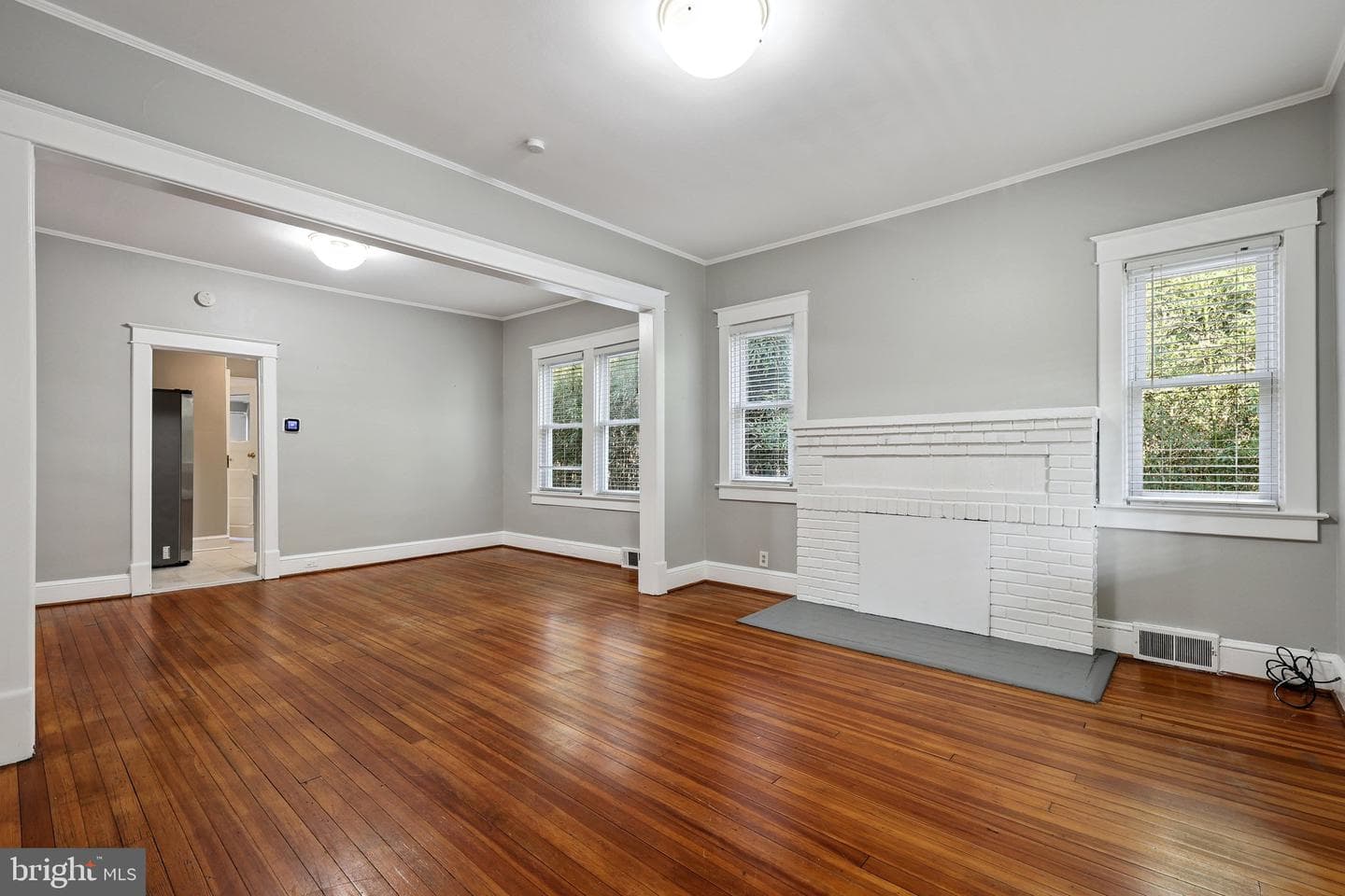 2417 Washington Blvd photo 5
