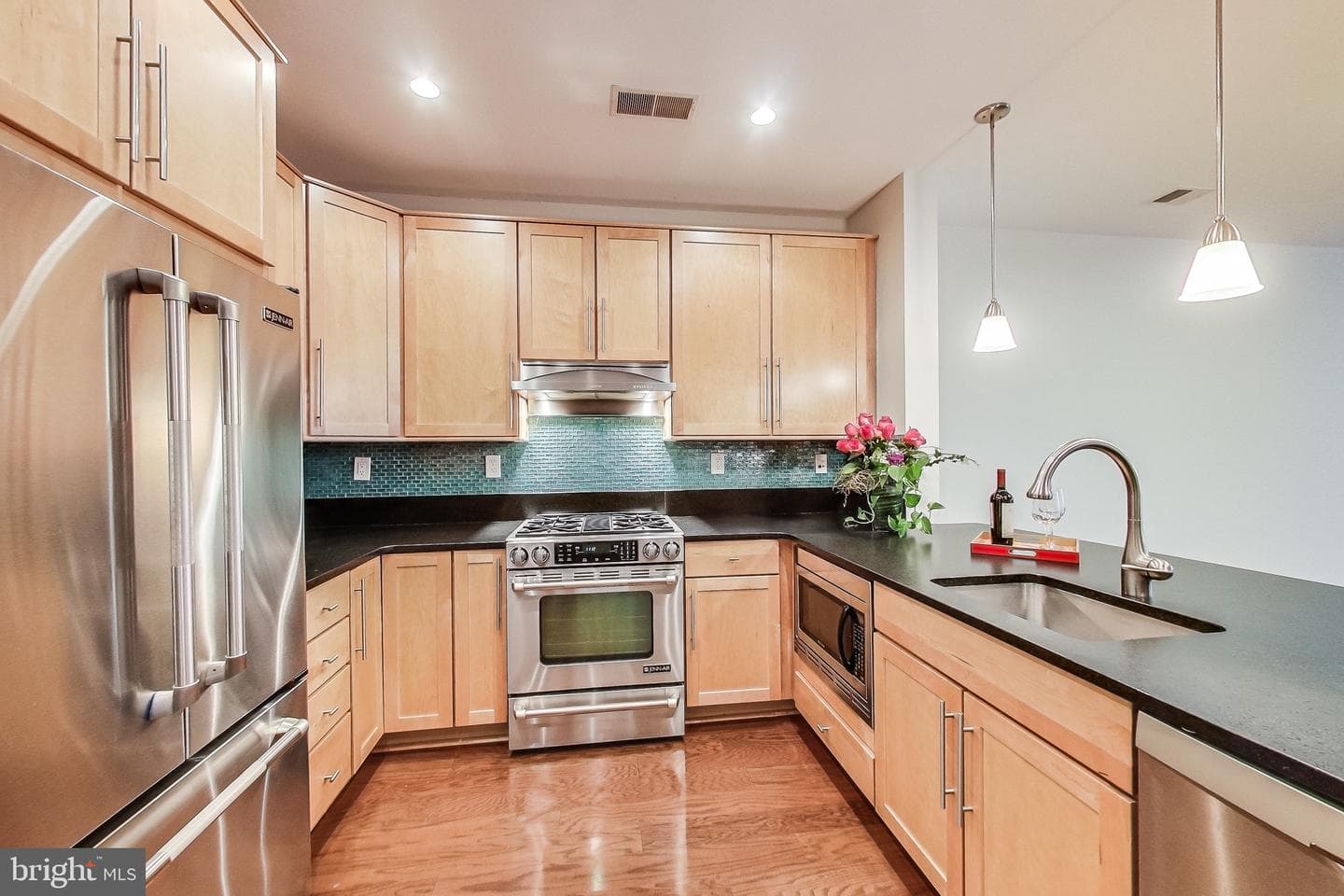 1418 N Rhodes Street #b120 photo 5