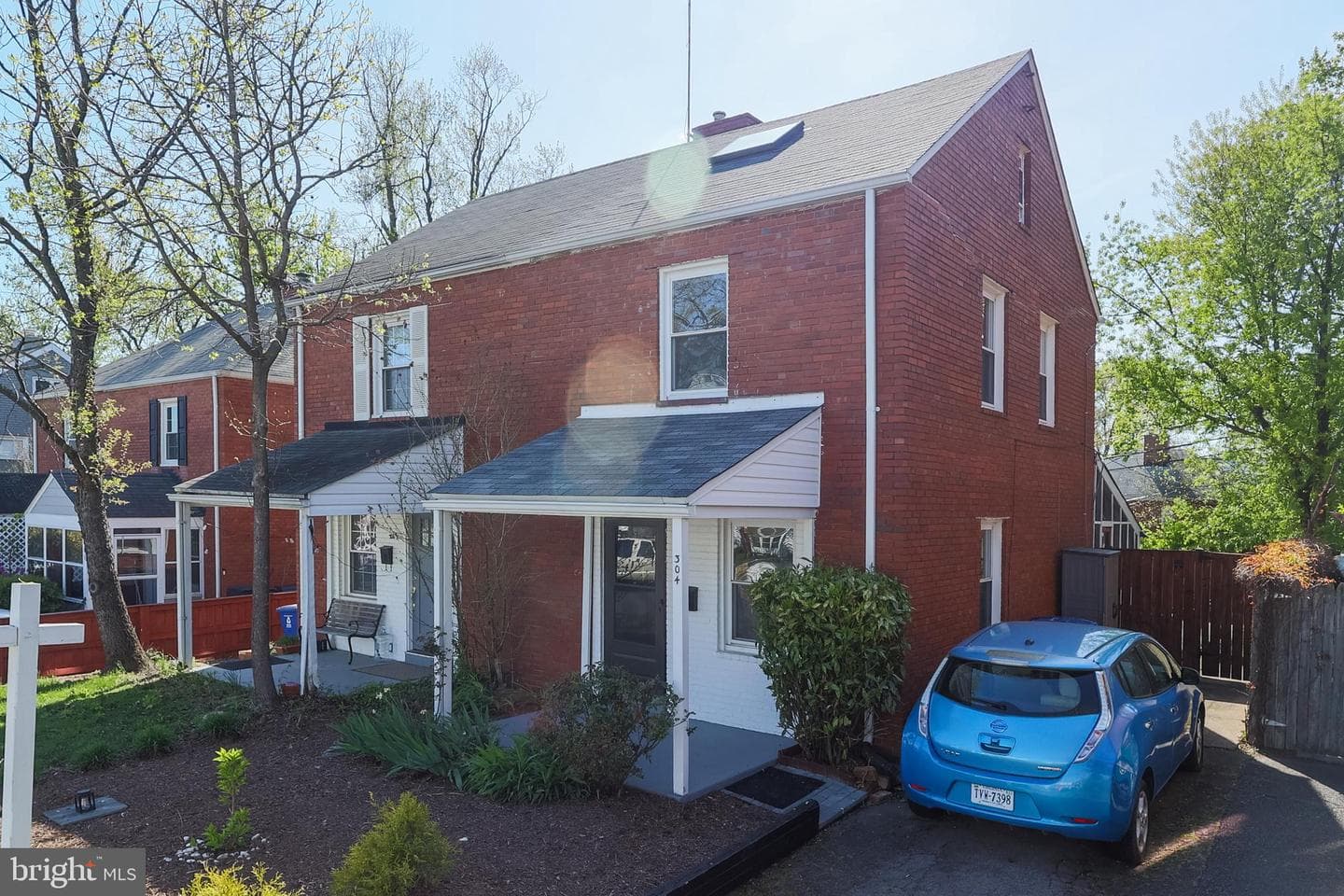 304 S Veitch Street photo 4