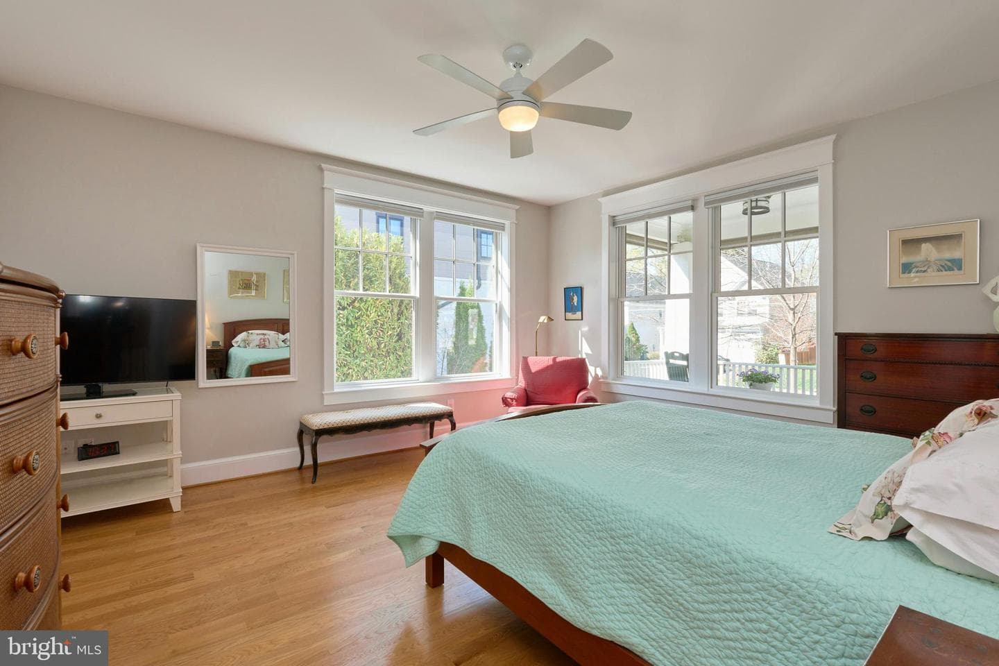 1243 N Stuart Street photo 18