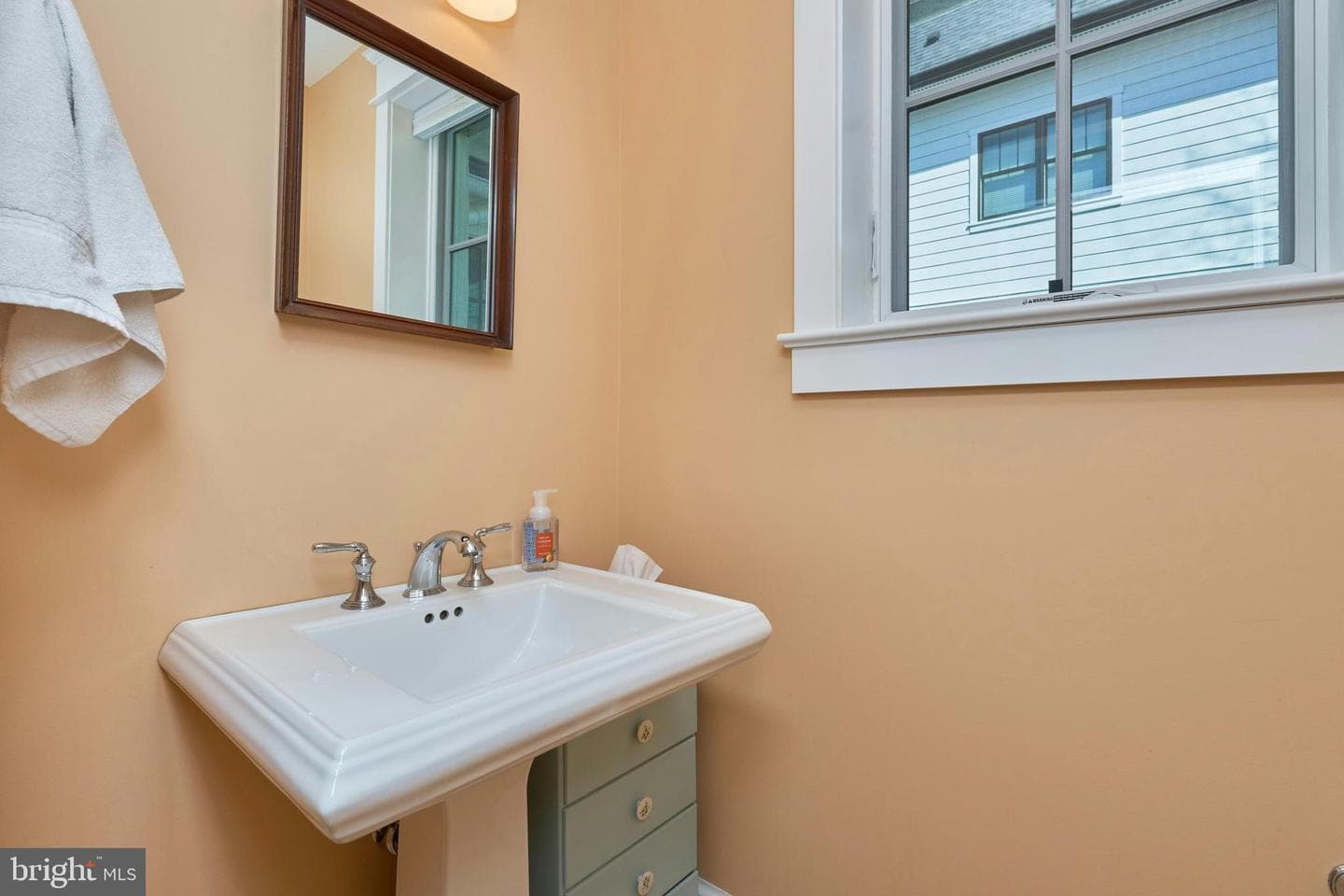 1243 N Stuart Street photo 33