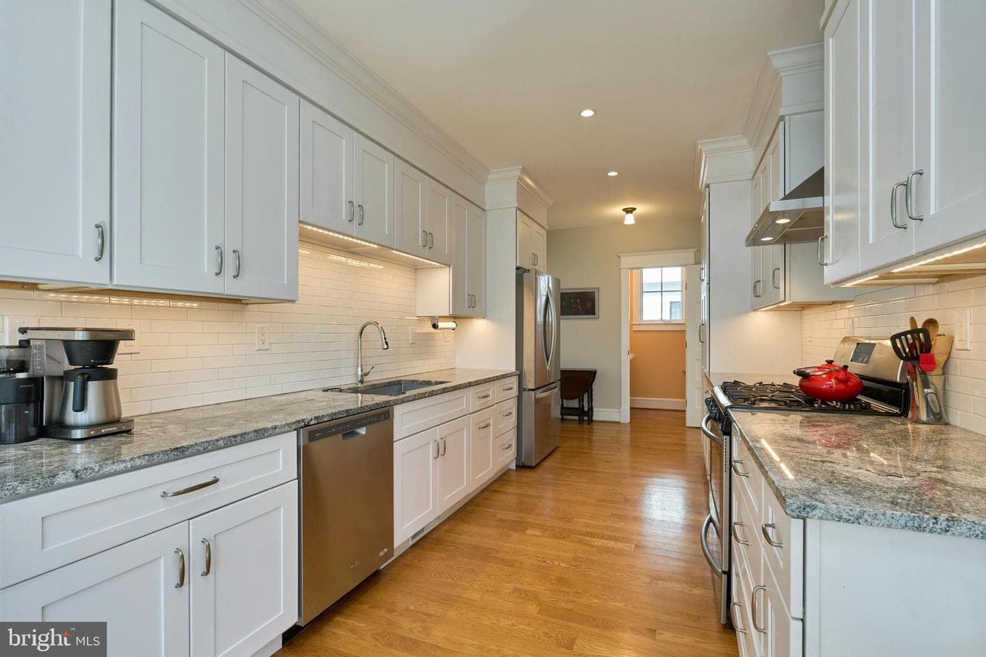 1243 N Stuart Street photo 9