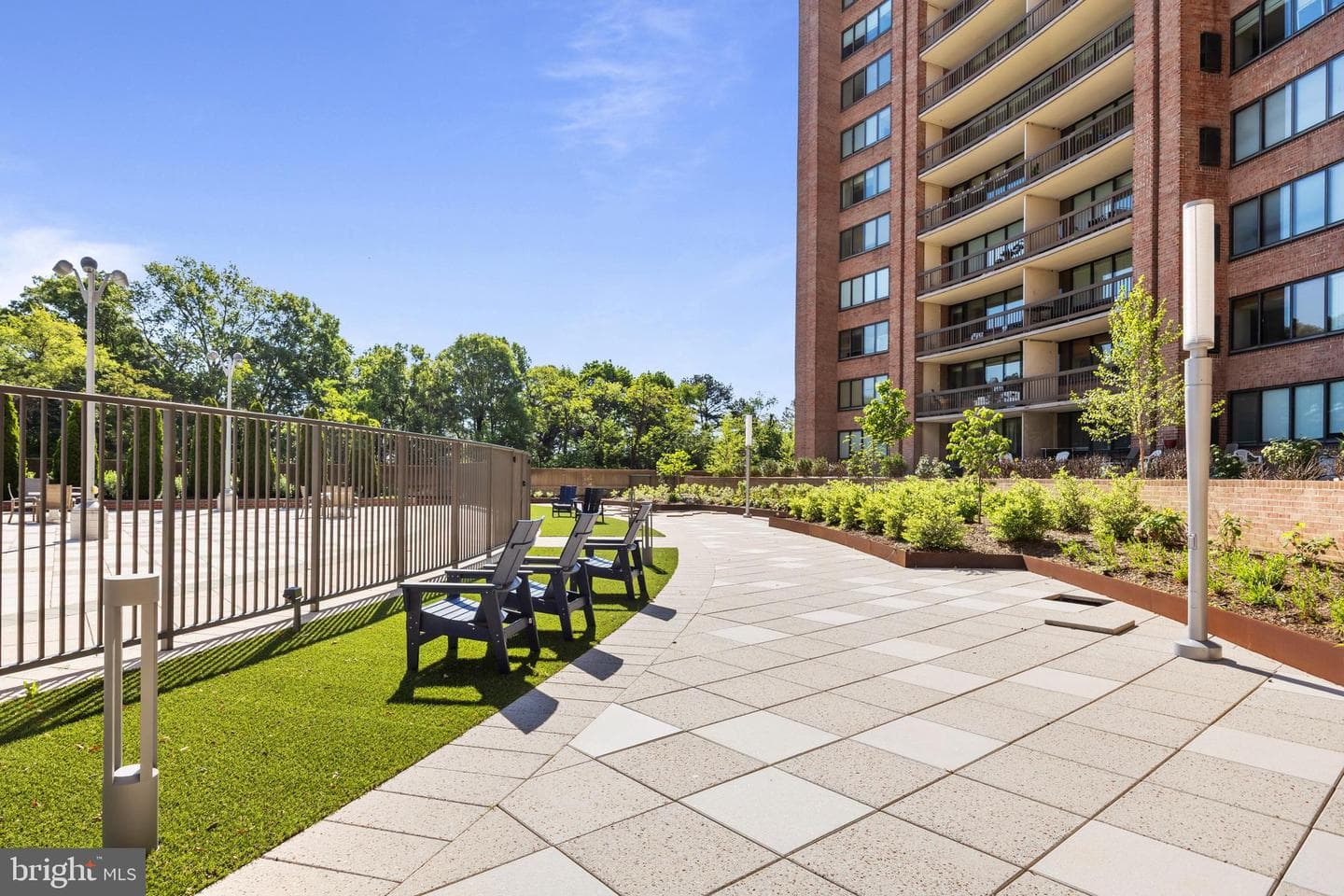 1805 Crystal Dr # 1010S photo 43