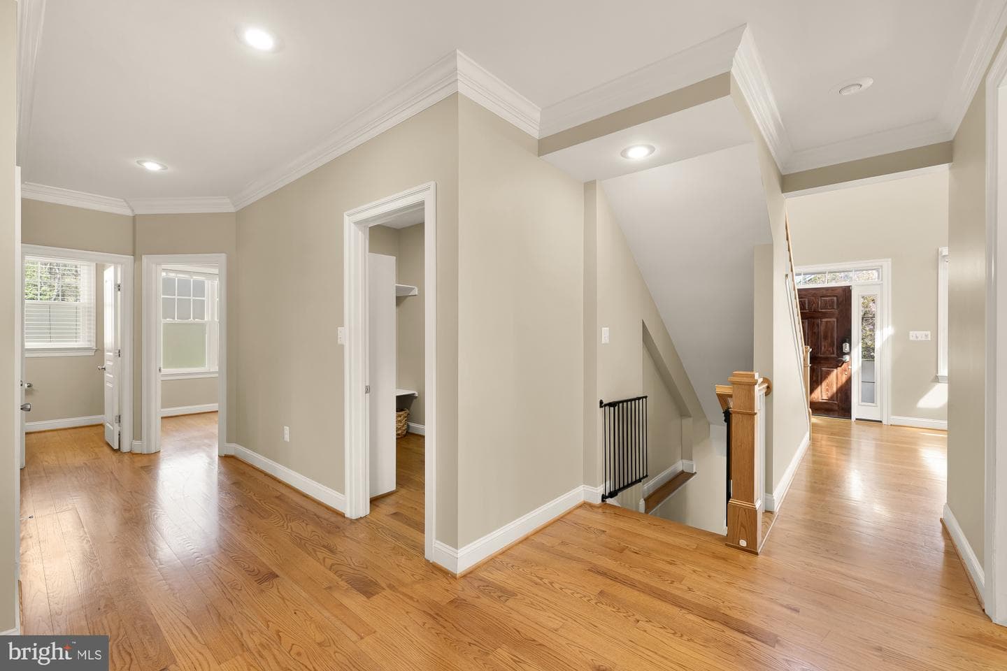 1022 N Edison Street photo 9
