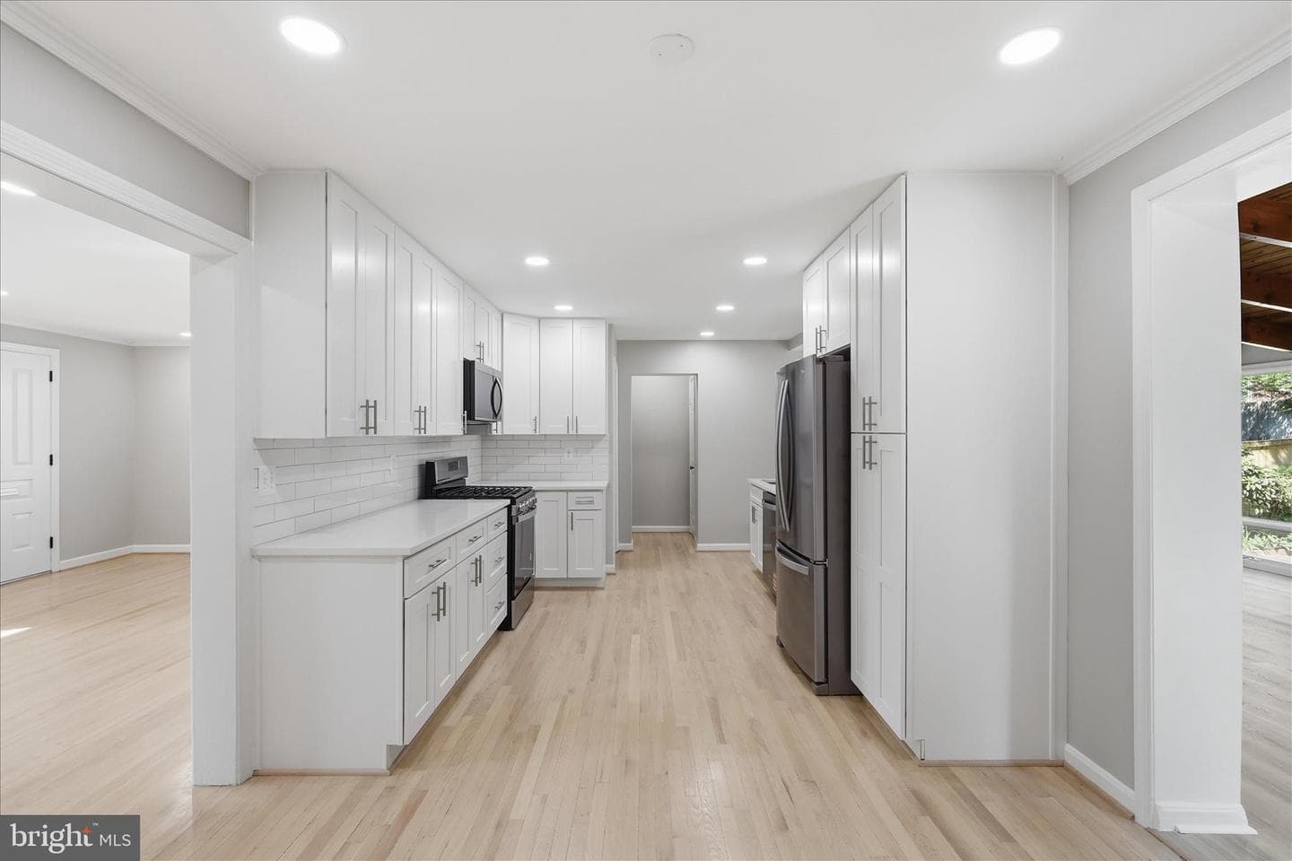 5537 10th Street N photo 14