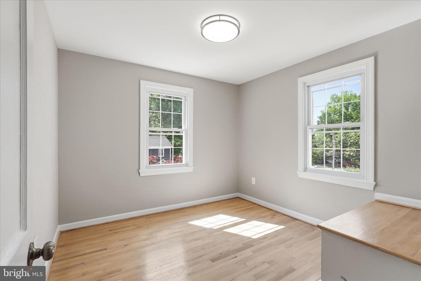 5537 10th Street N photo 26