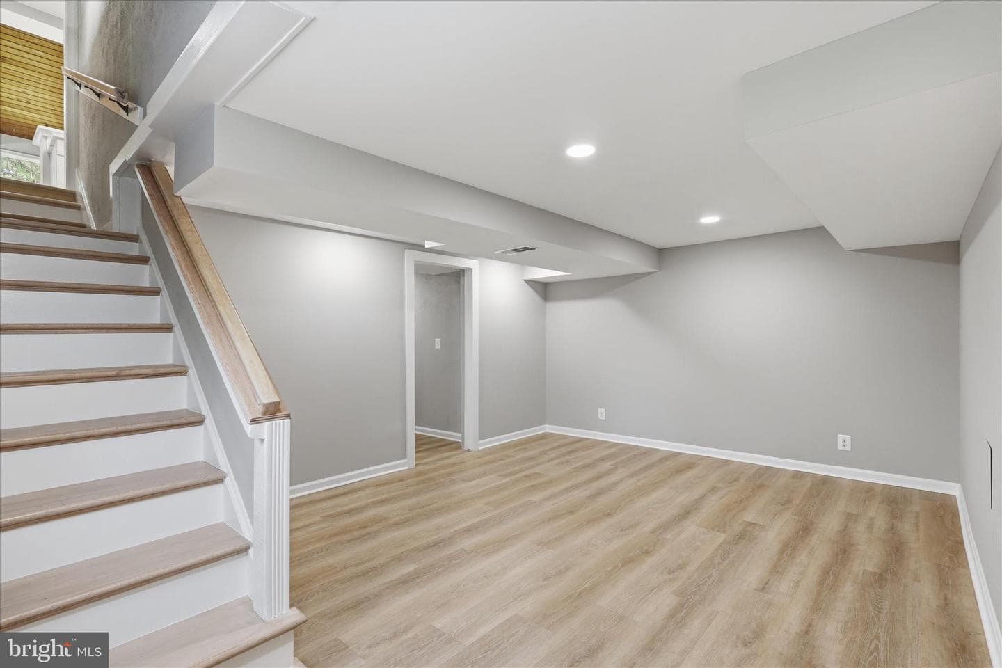 5537 10th Street N photo 31