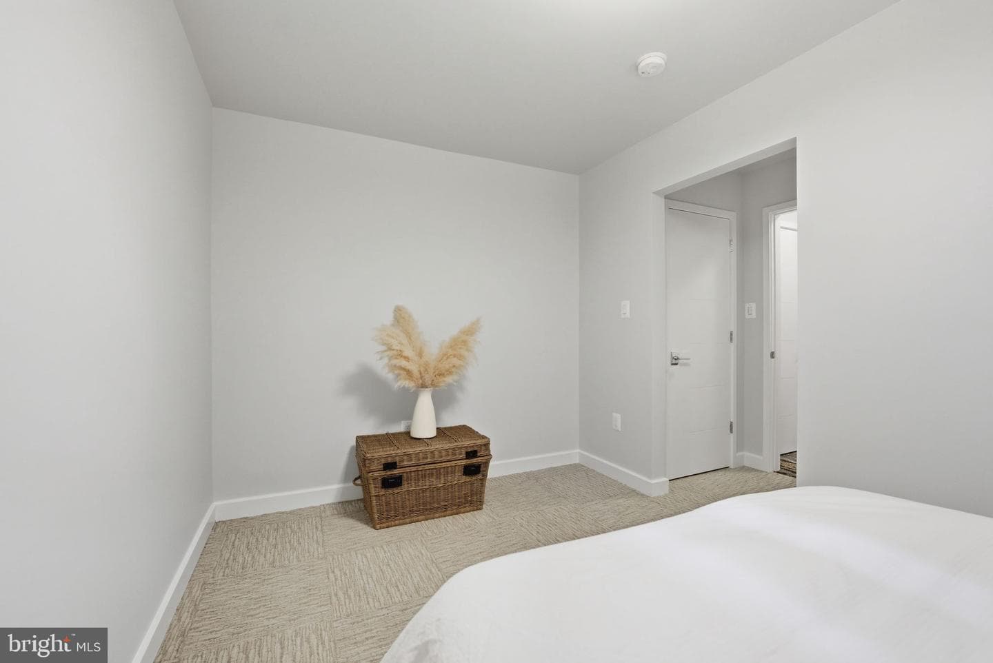 1404 N Herndon Street photo 76