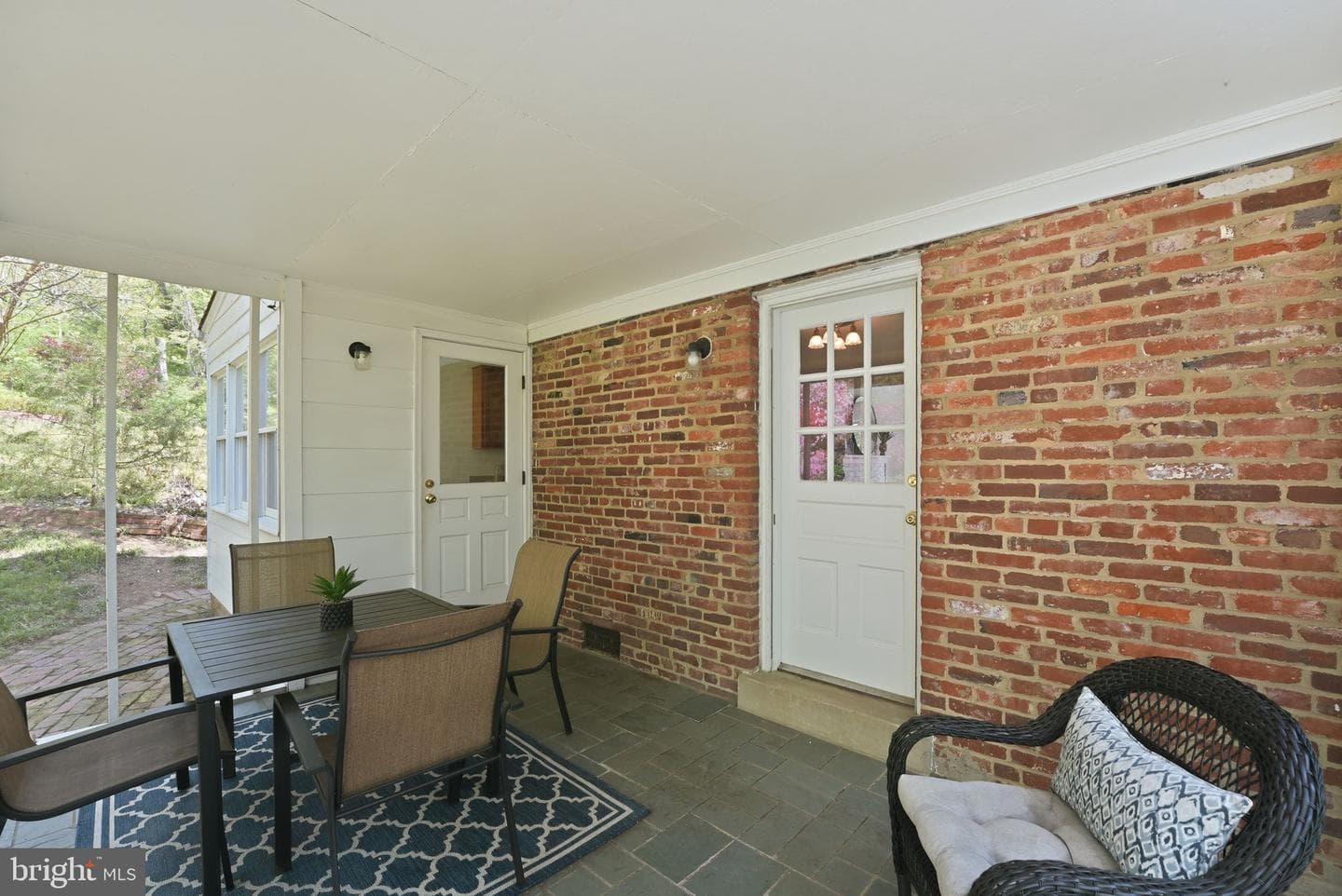 3004 S Hill Street photo 37