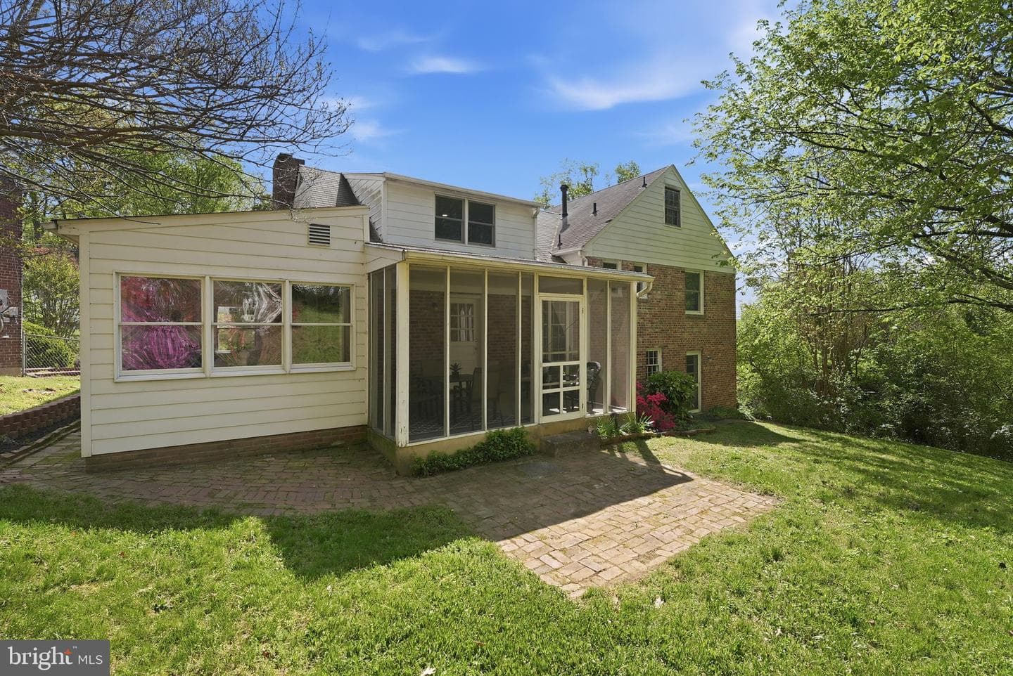 3004 S Hill Street photo 43